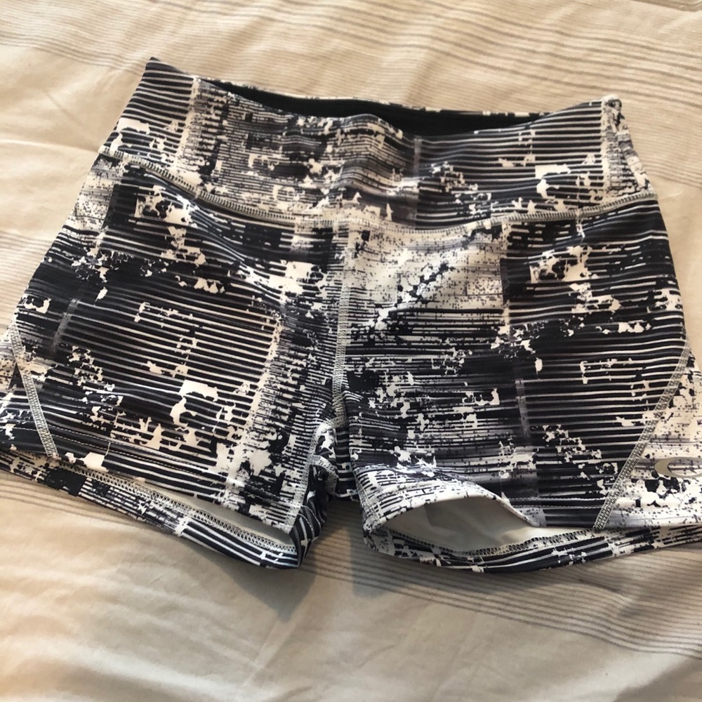 Hydrolix Yoga Shorts - Brand New